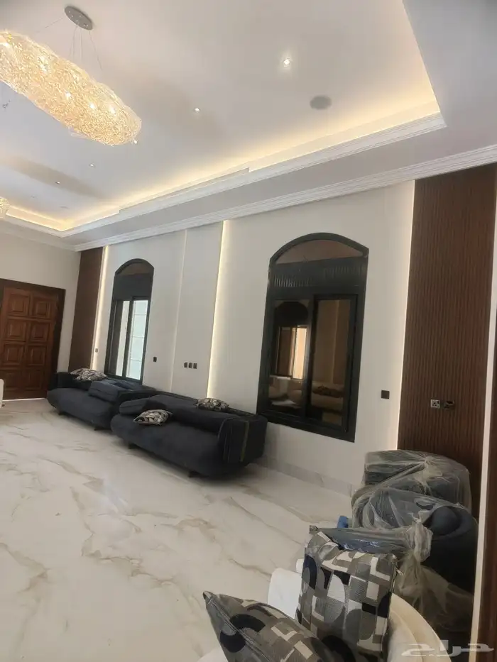 معلم دهانات وديكورات الداخليه والخارجيه 1