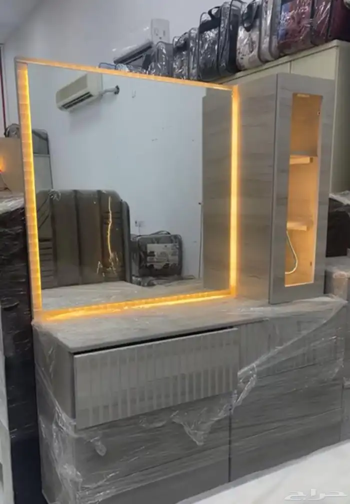 غرف نوم تسريحه  دولاب سرير 7