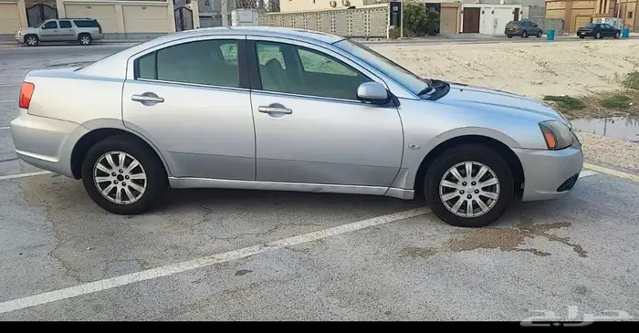 مستوبيشي جالنت 2011 4