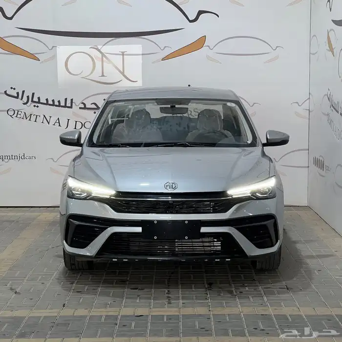 ام جي 5 استاندر الشكل الجديد 2025 2