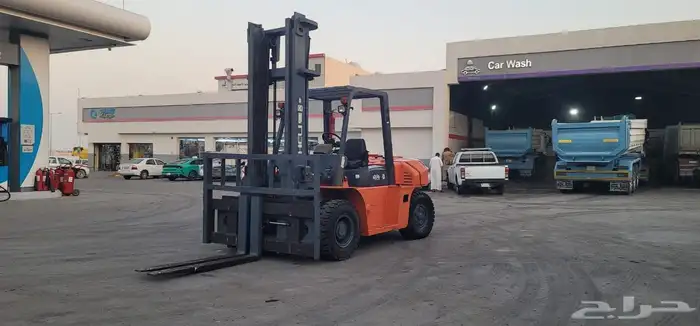 الايجار رافعه ايجار شهري سنوي فقط 1