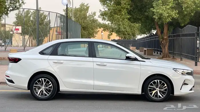 جيلي ام جراند 2023 استاندر سعودي 10