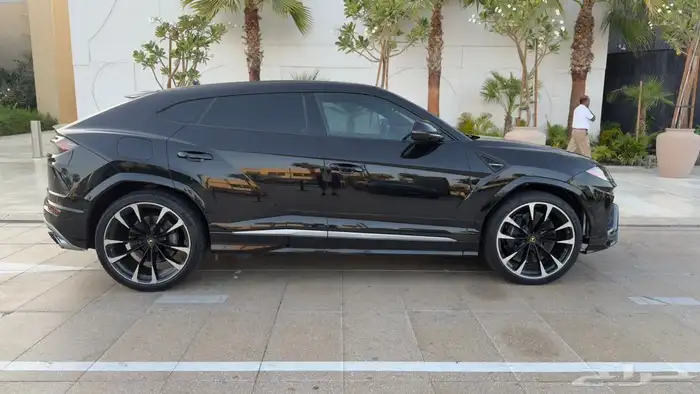 لامبورجيني اوروس موديل 2020 9