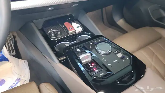 BMW 520i M Sports 2024 ليد كريستال وارد كوريا 17