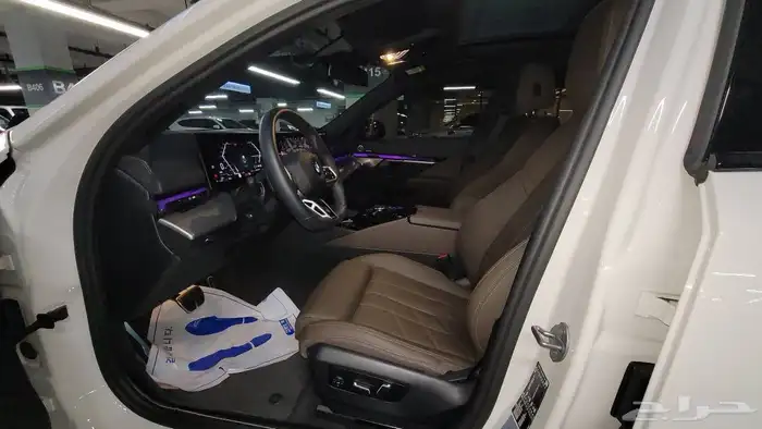 BMW 520i M Sports 2024 ليد كريستال وارد كوريا 12