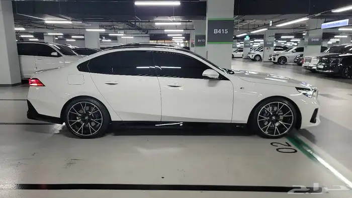 BMW 520i M Sports 2024 ليد كريستال وارد كوريا 2
