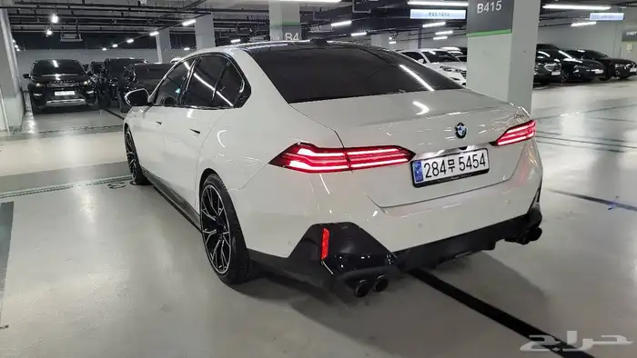 BMW 520i M Sports 2024 ليد كريستال وارد كوريا 8