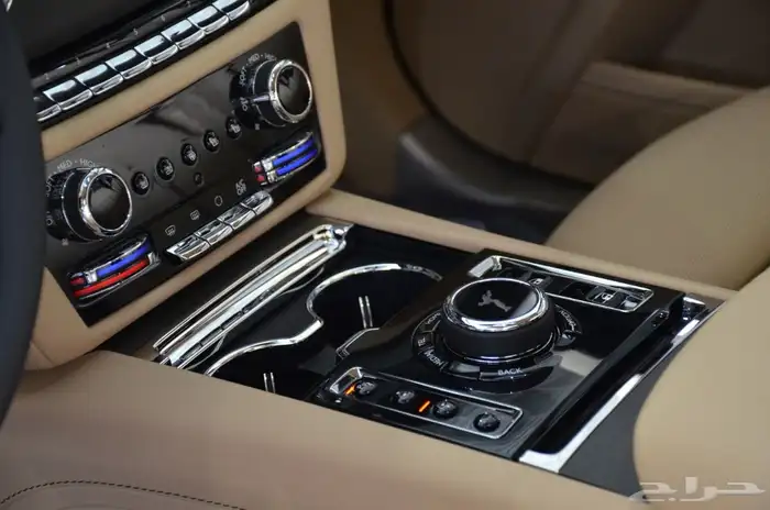 رولز رويس قوست سلفر بادج 2025 وارد الناغي 8