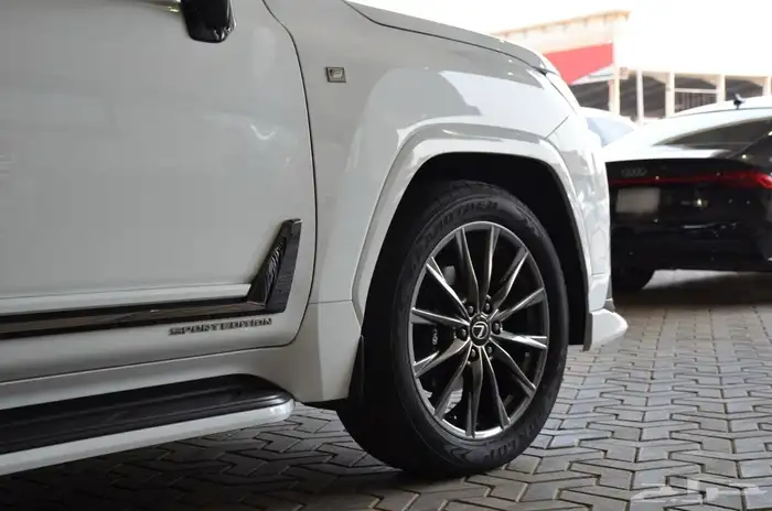 لكزس LX600 F 2024 بريمي 4