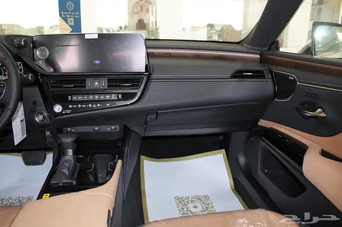 لكزس - ES350 DD - خليجي - 2025 - فل كامل 41