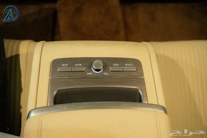 ازيرا كاليجرافي جرانديور 10