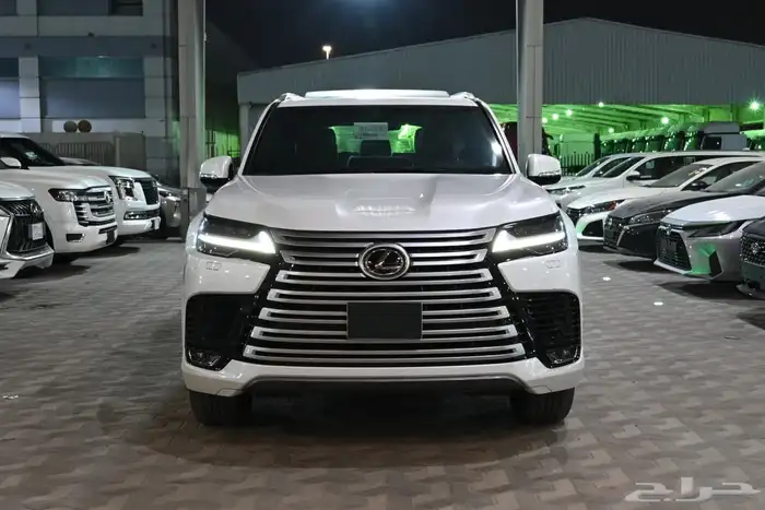 ليكزس 2024 LX600 1