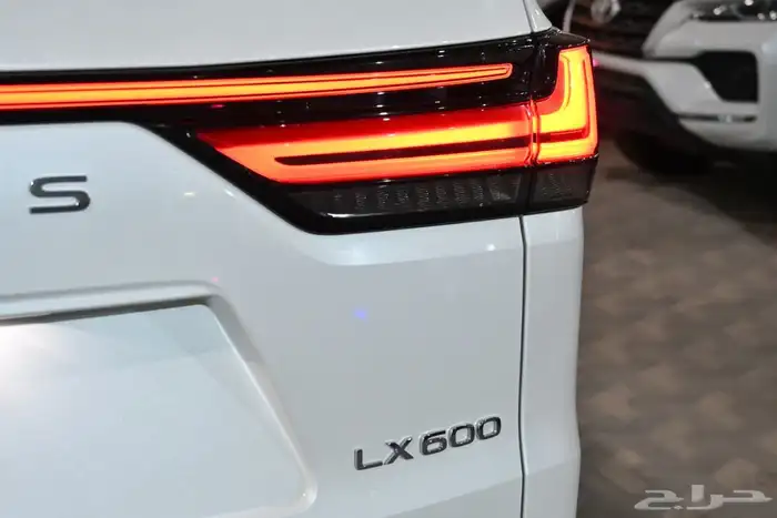 ليكزس 2024 LX600 7