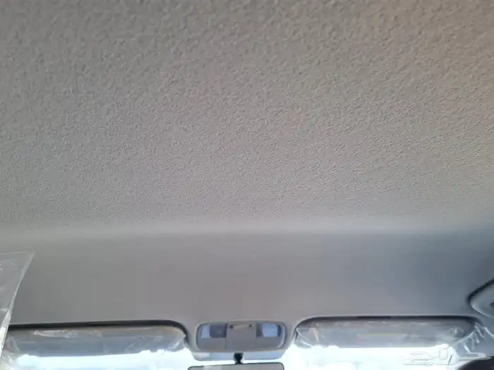 تويوتا هايس الموديل 2025 الفئة سقف مرتفع 11راكب 4