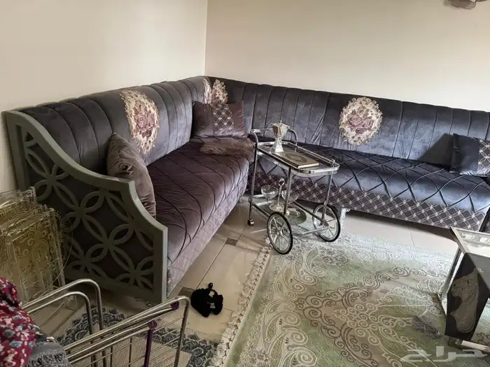 مجلس كامل مع الستارة للبيع المستعجل 1