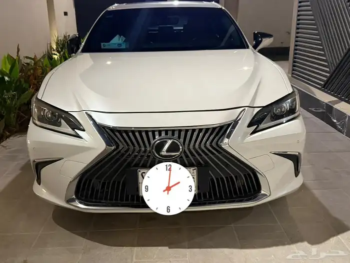 لكزس 2021 نظيف وممشى قليل 76