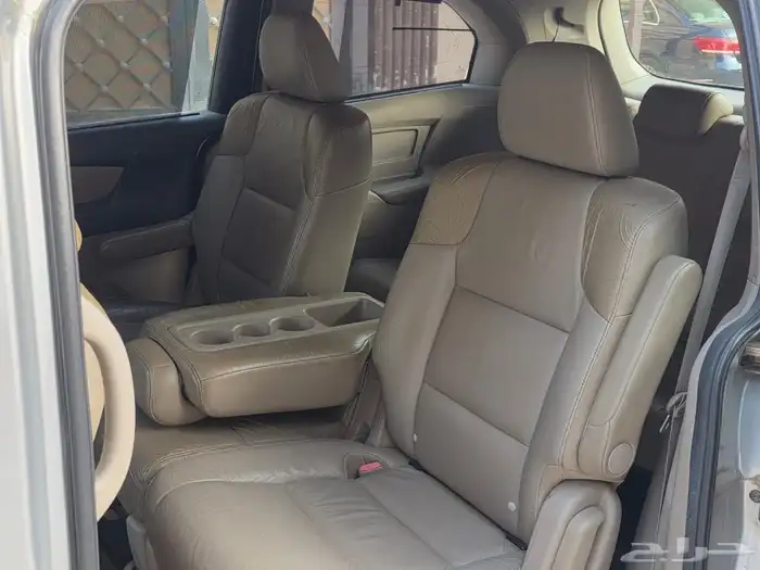 سيارة هوندا أوديسي 2011 14