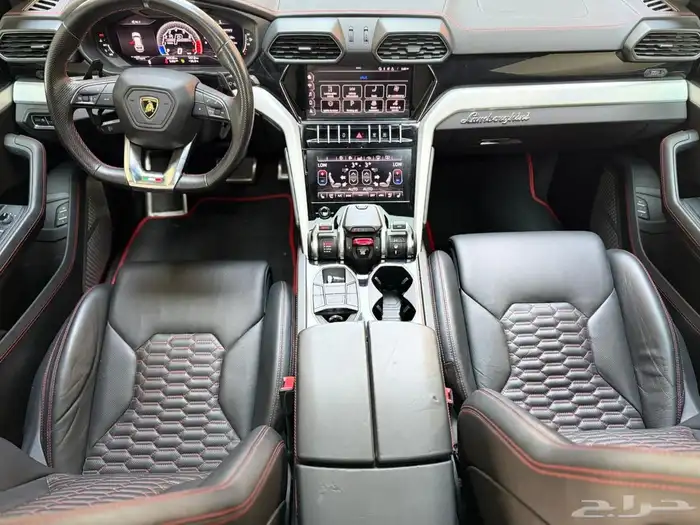 لامبورجيني اوروس موديل 2020 16