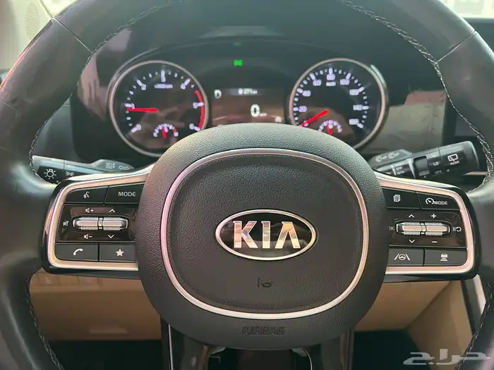 كيا كرنفال ديزل 2021 11