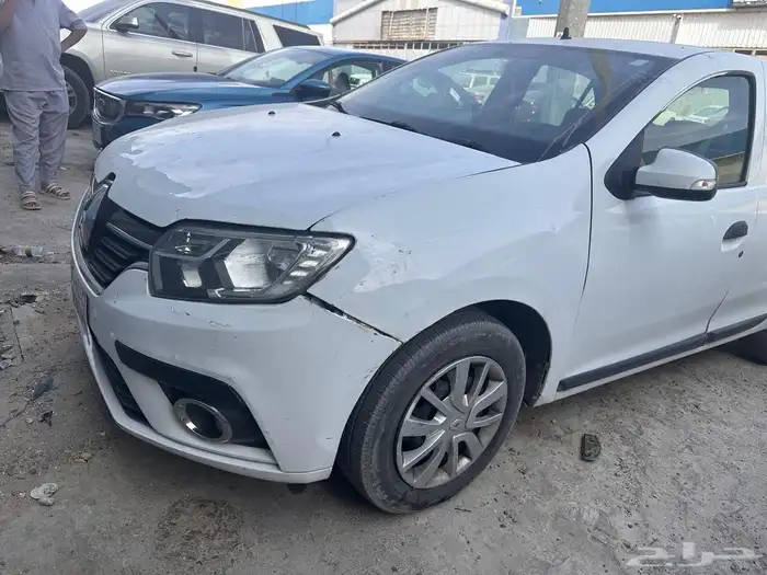 للبيع رينو سمبول 2021 ابيض فيه مشكله 3