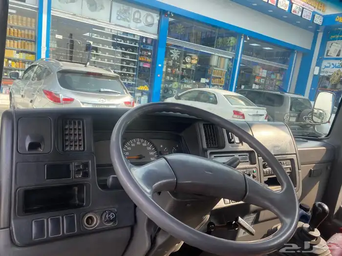 للبيع باص نيسان 2008 7