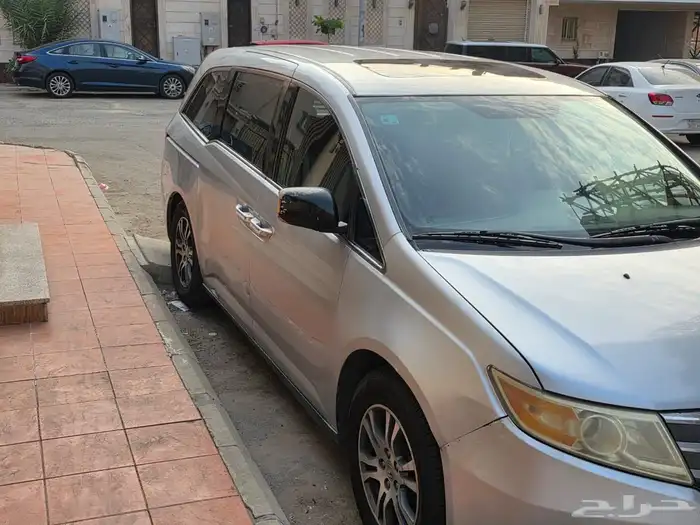 سيارة هوندا أوديسي 2011 8