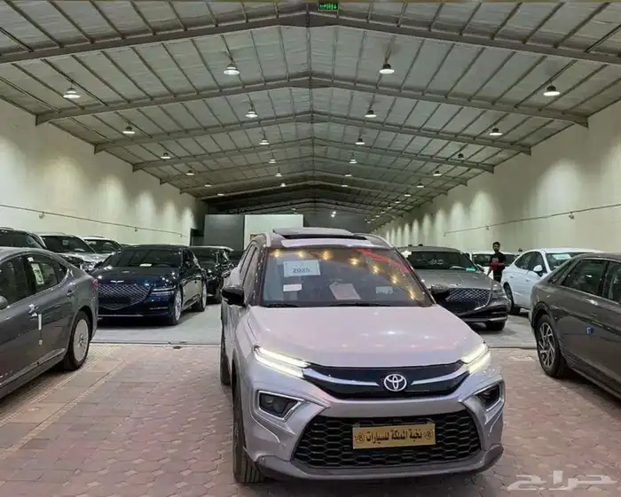 تويوتا اوربان كروز 2025 2