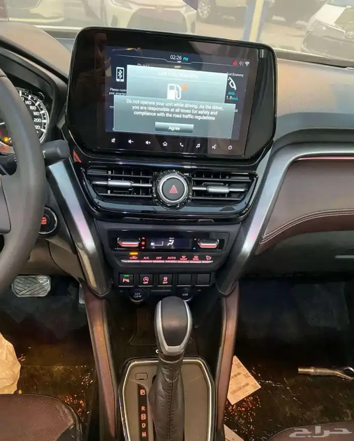 تويوتا اوربان كروز 2025 8