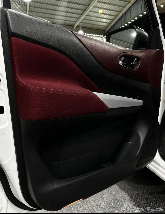 نافارا ديزل 2018 فل كامل دبل لدى معرض(عبيد الرشيدي) 13