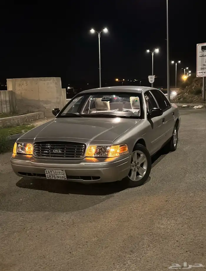 فورد فكتوريا 2011 0