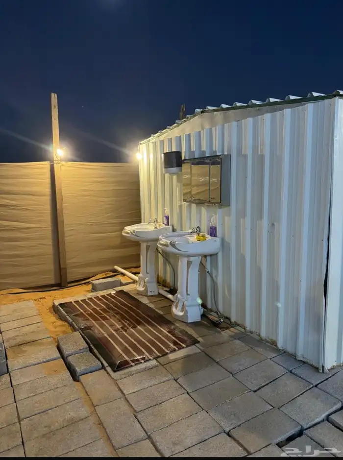 مخيم للبيع 4