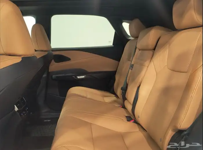 للبيع لكزس RX350 موديل 2023 بسعر خرافي وارد كندا 4