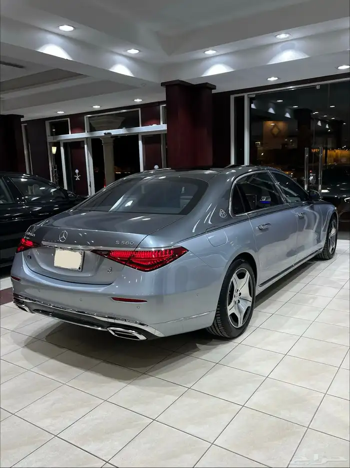 مرسيدس s580 مايباخ 2026 4