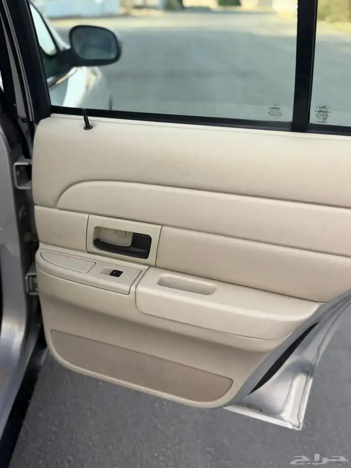 فورد فكتوريا سمني 2011 سعودي وكاله 24