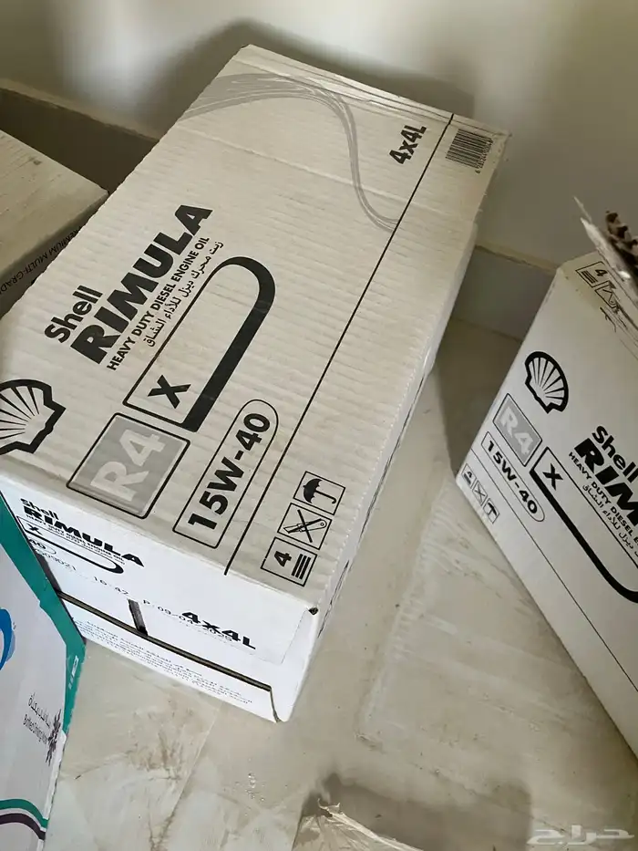 زيت مكينة سيارات الديزل 0