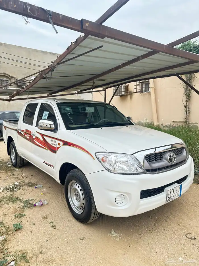 هايلوكس 2010 GL شد بلد يحمل لوحه مكرر 17