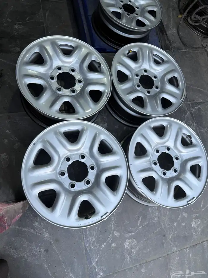 جنوط ديازل مقاس 17 6 مسمار تركب جيب لاند كروزر 4