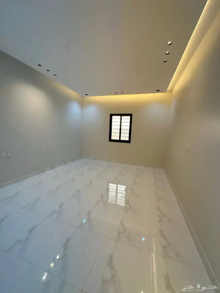 للبيع شقة دور ارضي مساحة وسيعة ب550 الف خميس مشيط 8