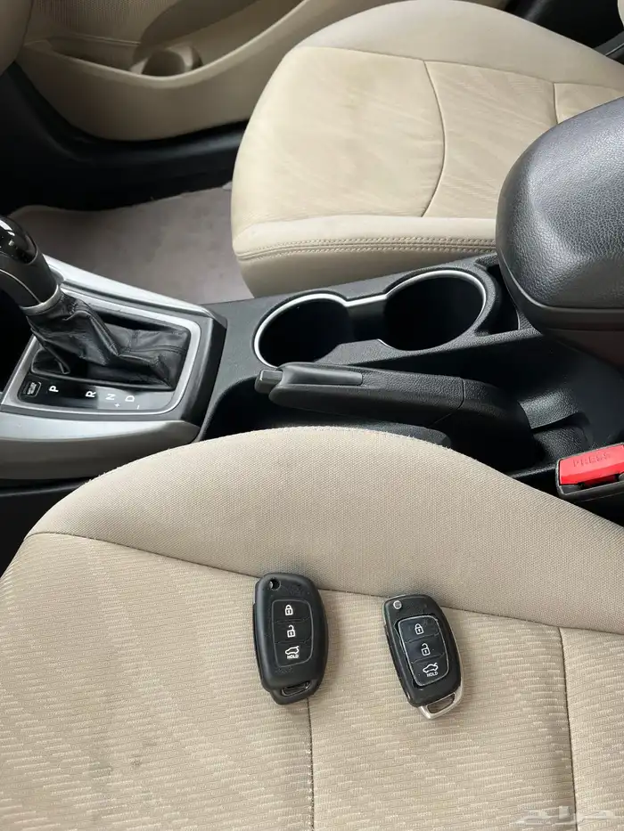 إلنترا 2016 مكينه كبيره2000 ممشى قليل نظيف مرفق فحص كمبيوتر 15