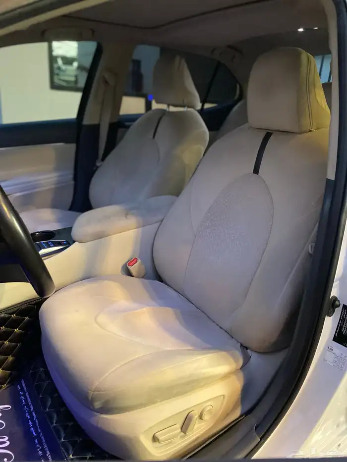 تويوتا كامري GLE 8