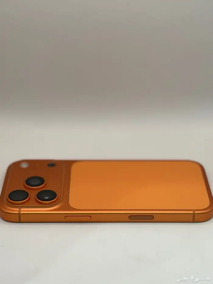 للبيع ايفون 17 برو 4