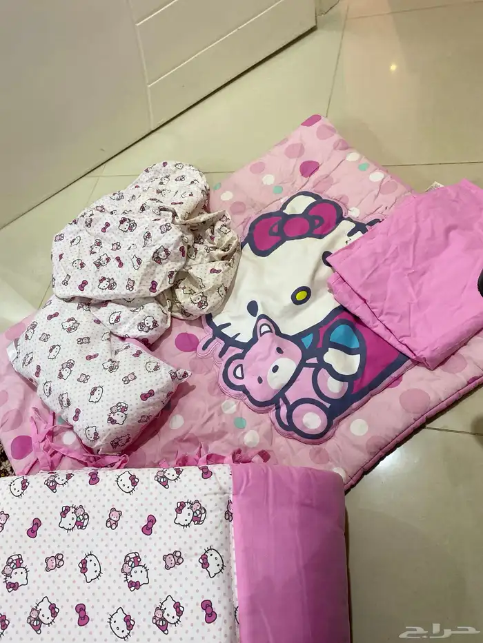 مفرش سرير آطفال بسعر مميز و حالة الجديد 1