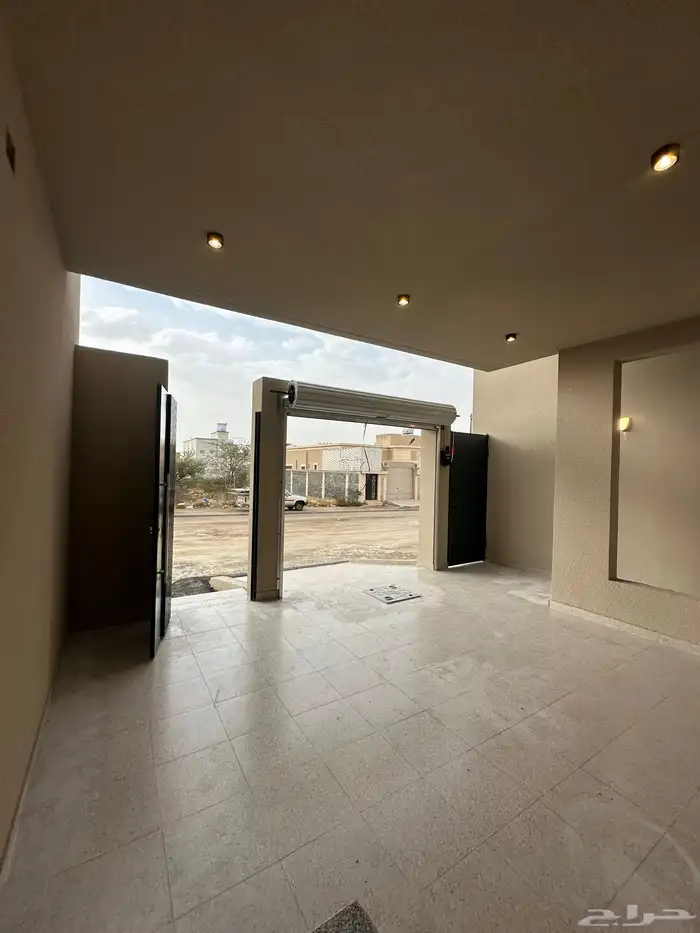 دور ارضي بحوش مدخل مستقل في احد رفيدة حي النزهة بسعر حصري 22