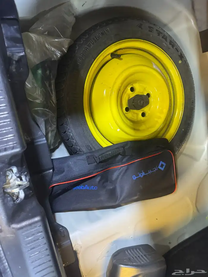 للبيع سياره سوزوكي 5