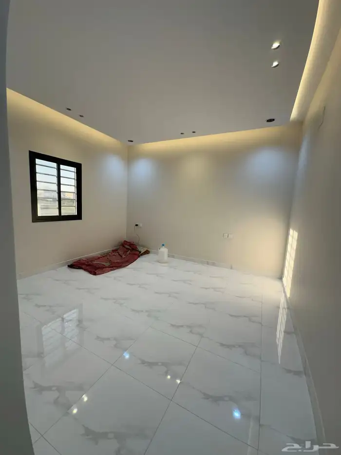 للبيع شقة دور ارضي مساحة وسيعة ب550 الف خميس مشيط 12