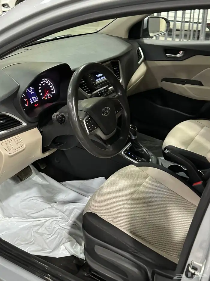 اكسنت 2020 فضي محرك 1.6 لدى معرض(عبيد الرشيدي) 18