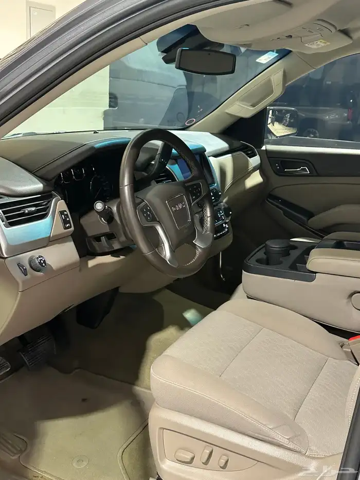 يوكن 2019 مخزن شبه جديد بحال الوكاله 11