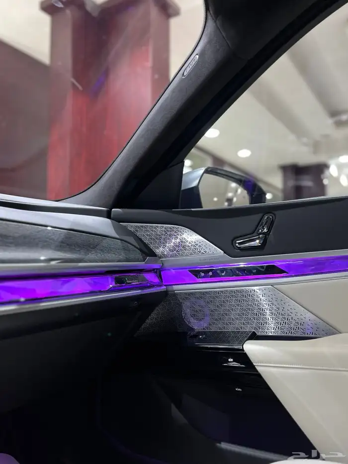 بي إم دبليو 760i 2023 19