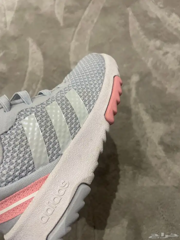 حذاء اديداس اطفال مقاس 25 3