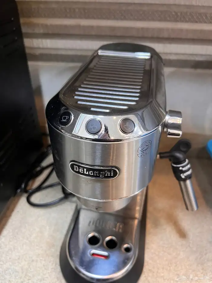 مكينه قهوة من ديلونجي 2